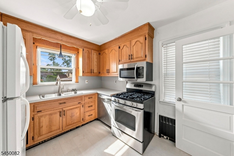 519 Livingston Rd