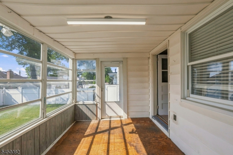 519 Livingston Rd