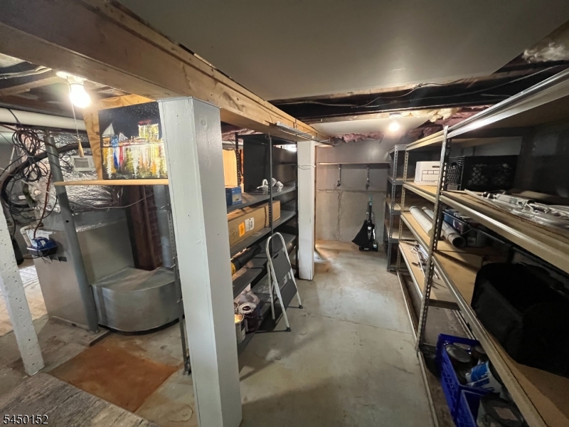62 Ridgedale Ave