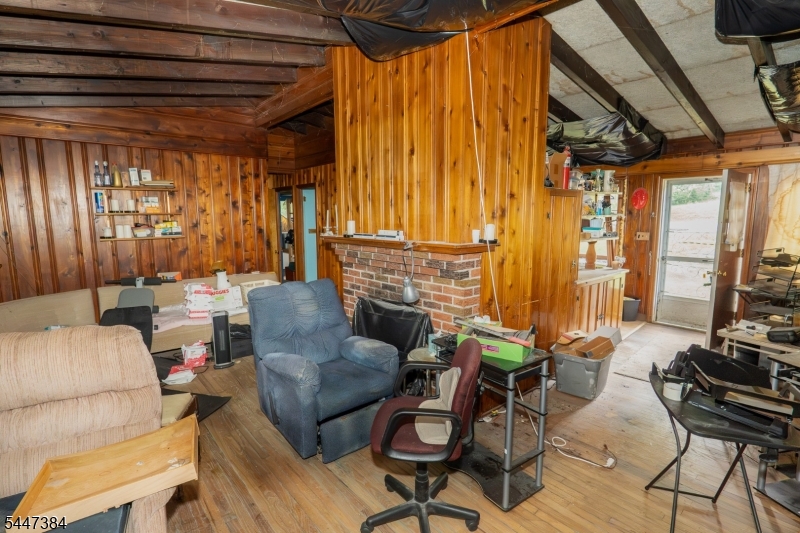 24 Underrock Rd
