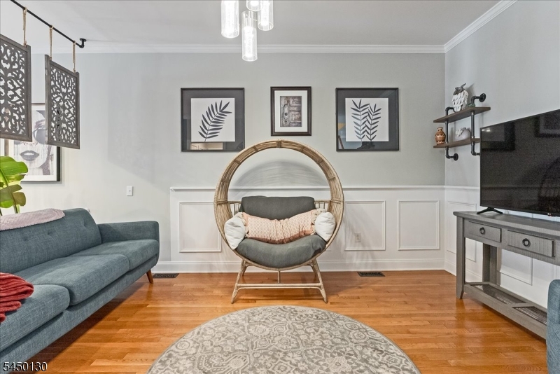 79 Mara Blvd