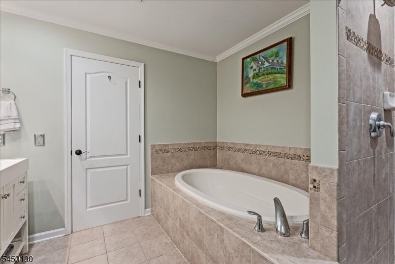 79 Mara Blvd
