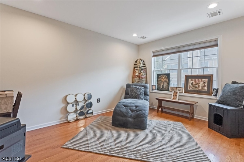 79 Mara Blvd