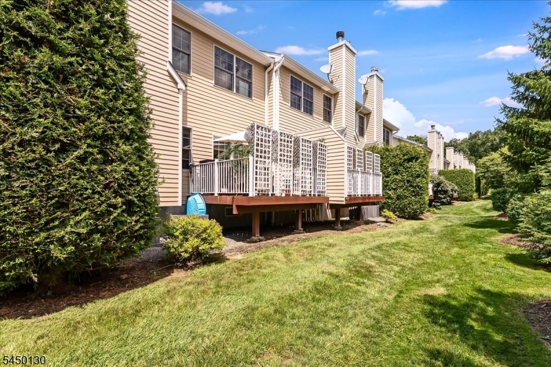 79 Mara Blvd