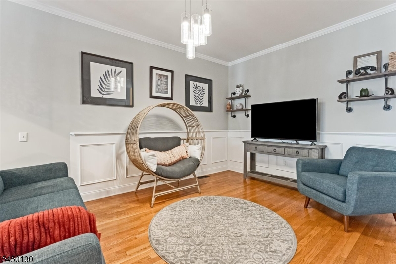 79 Mara Blvd