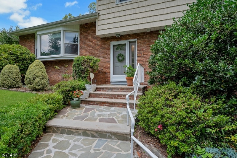 340 Central Ave