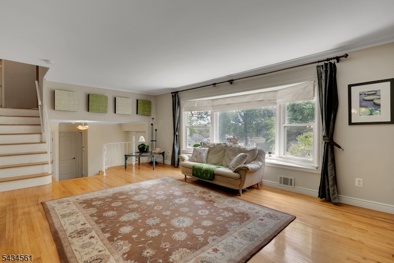 340 Central Ave
