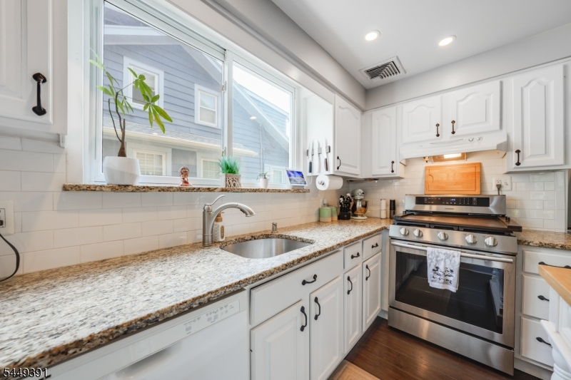 4 Prospect Pl