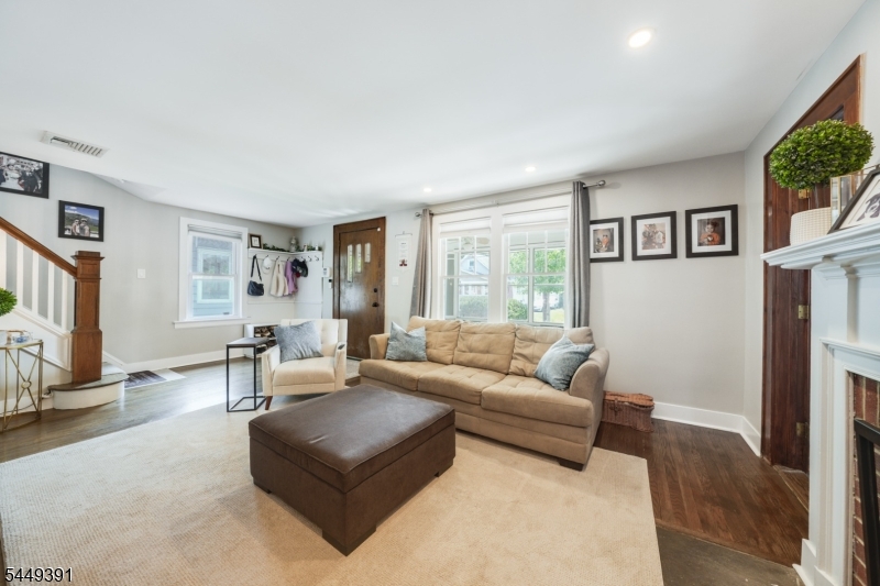 4 Prospect Pl