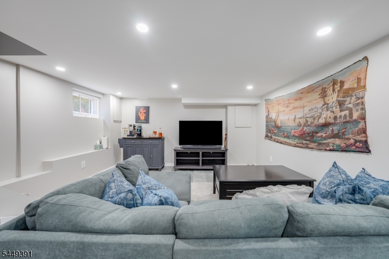 4 Prospect Pl