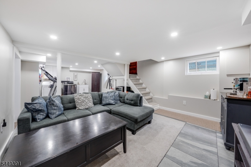 4 Prospect Pl