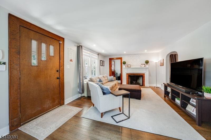 4 Prospect Pl