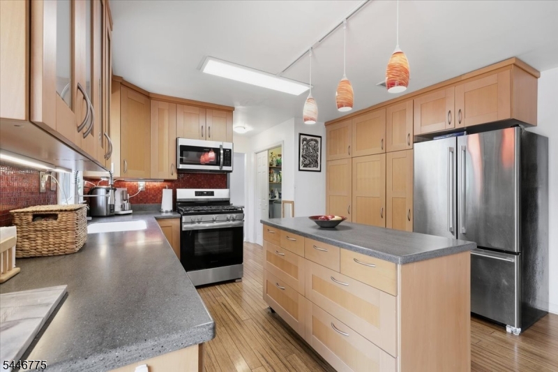 3 Winterberry Cir