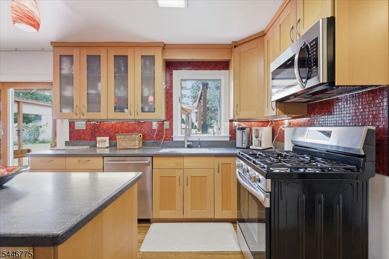 3 Winterberry Cir
