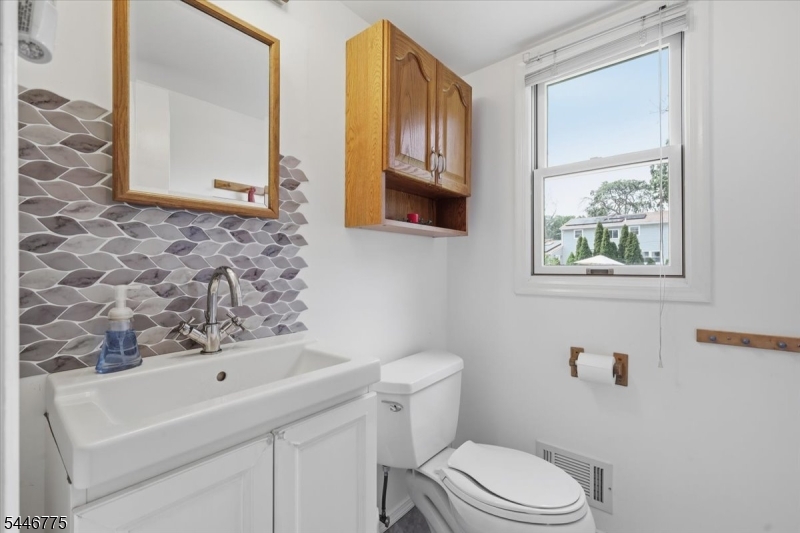 3 Winterberry Cir