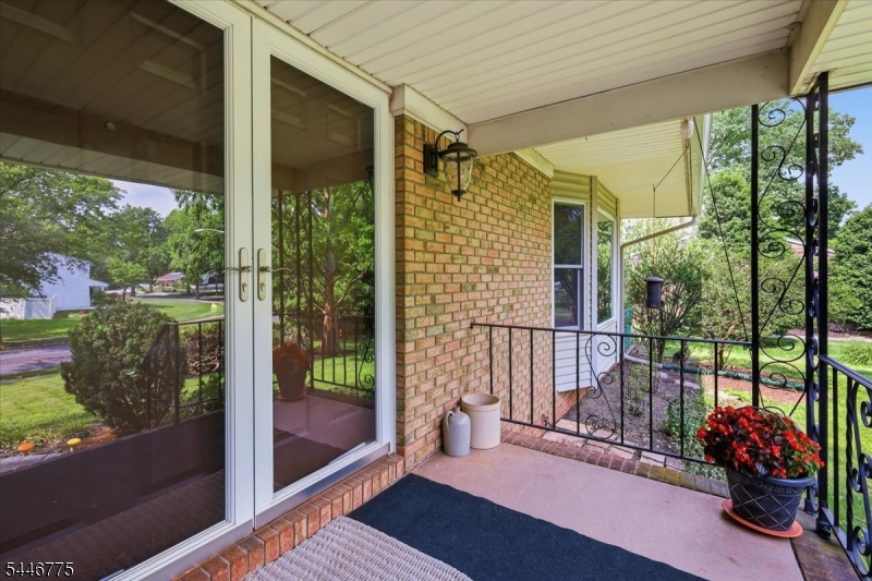 3 Winterberry Cir