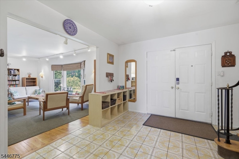 3 Winterberry Cir