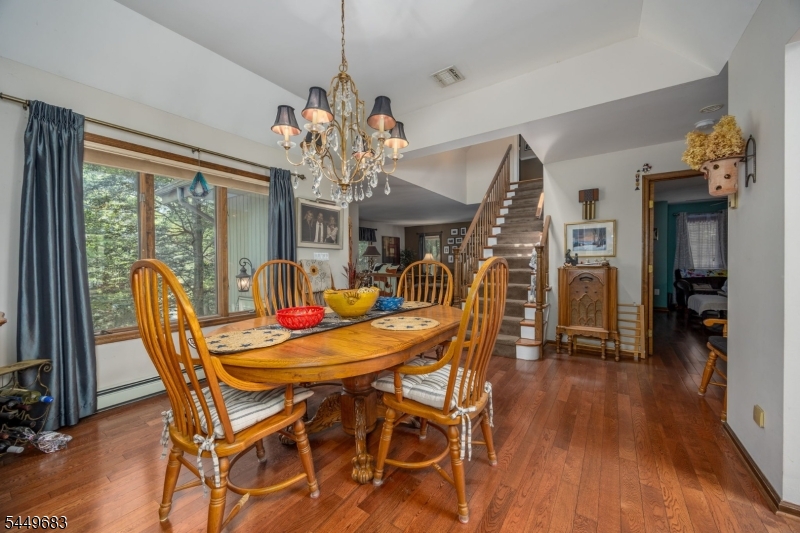 1150 Lakeside Dr