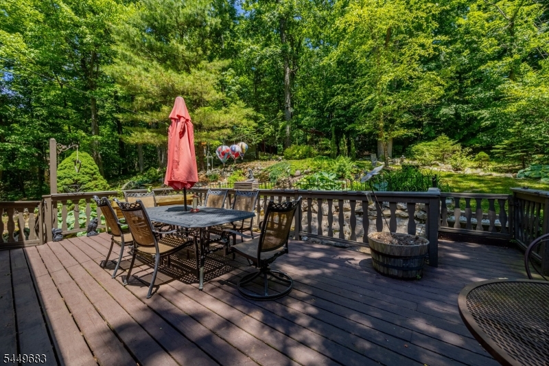 1150 Lakeside Dr