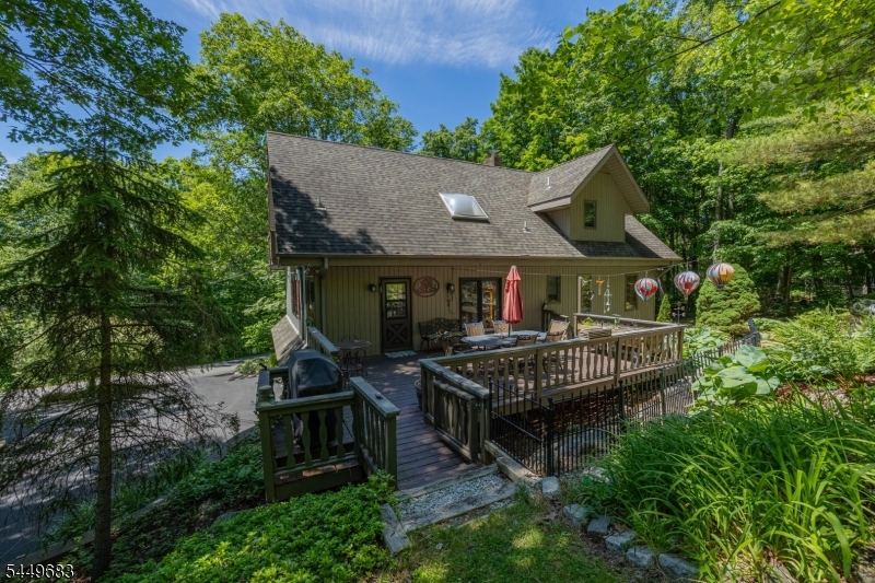 1150 Lakeside Dr