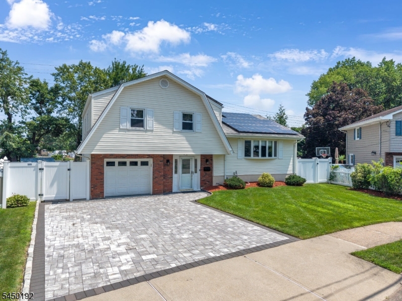 4 Boyd Ave