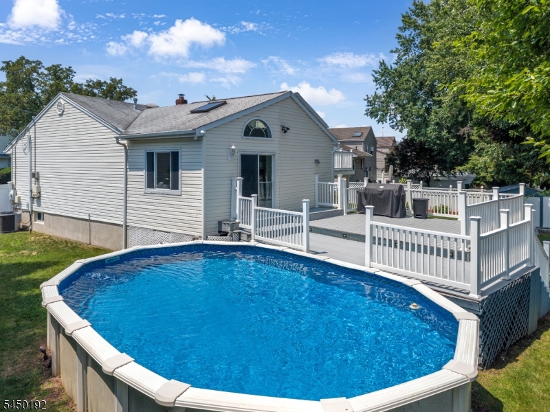 4 Boyd Ave