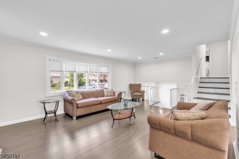 4 Boyd Ave