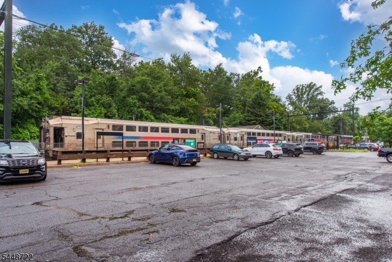 9 Hamilton Ter