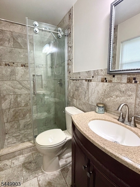7 Cortland Dr