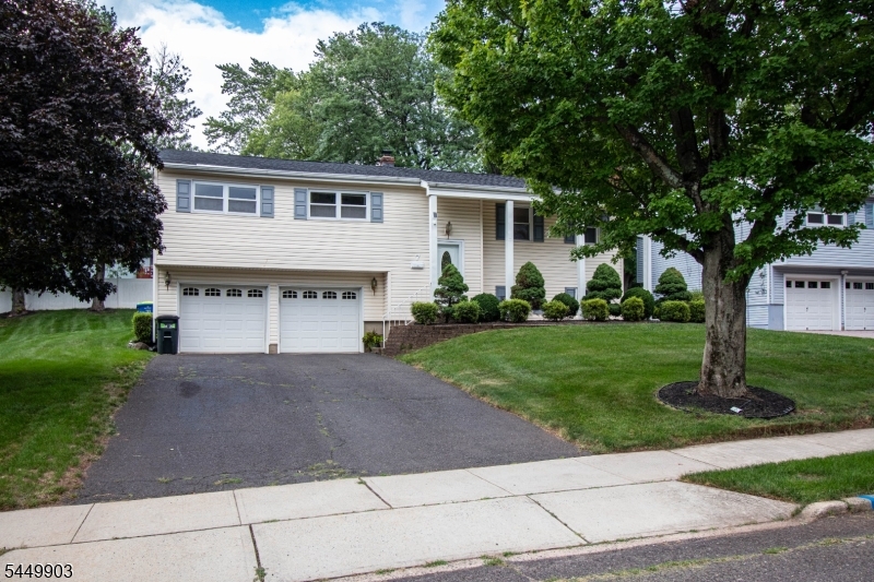 7 Cortland Dr