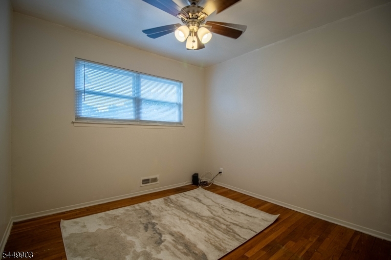 7 Cortland Dr