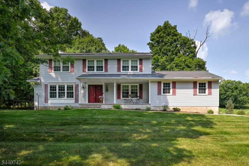 2 Pembroke Ct