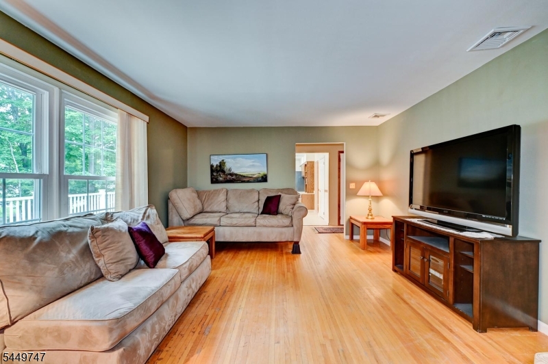 2 Pembroke Ct