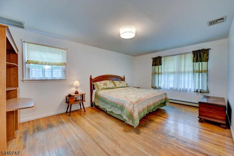 2 Pembroke Ct