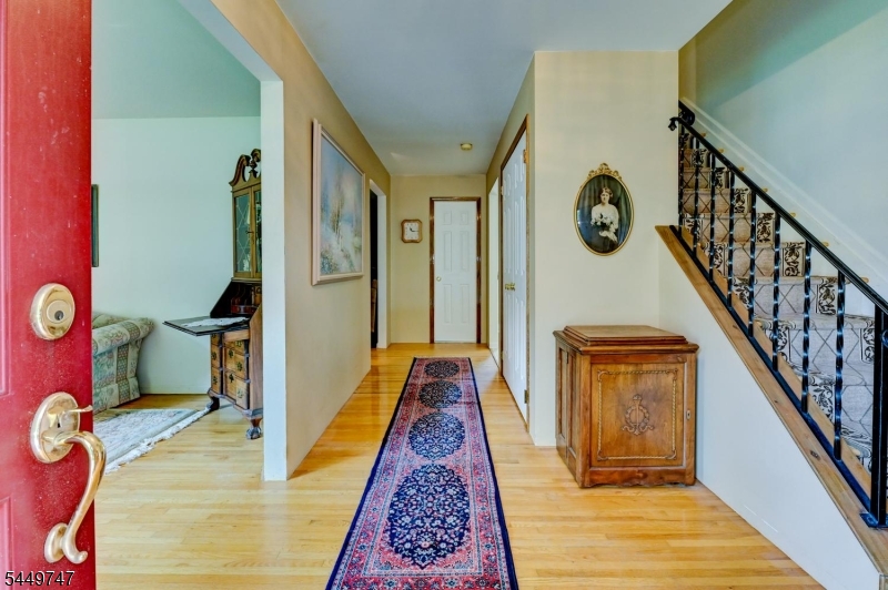 2 Pembroke Ct