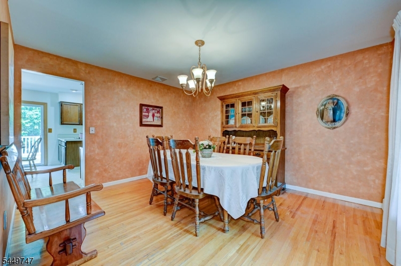 2 Pembroke Ct