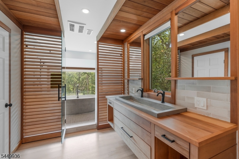 101 Rippling Brook Way