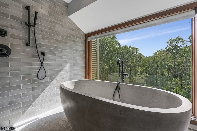 101 Rippling Brook Way