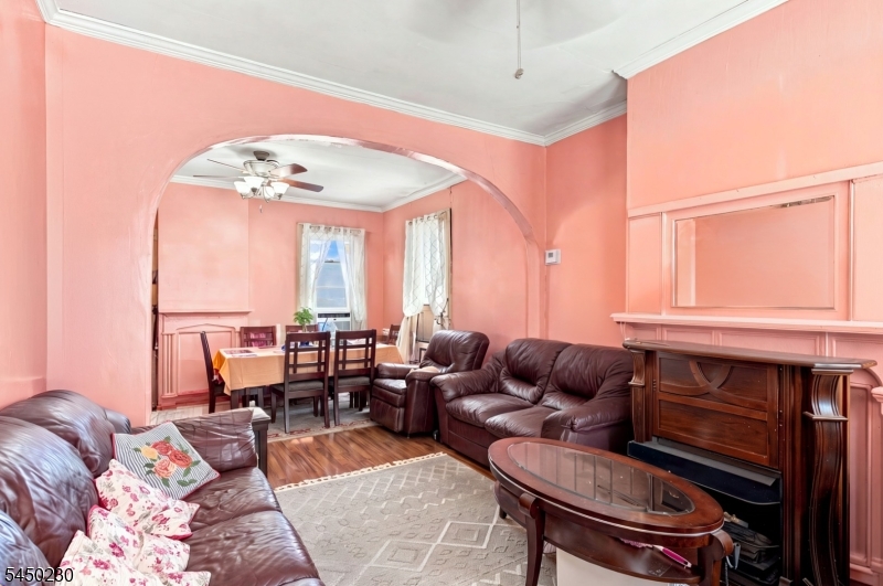 186 Culver Ave