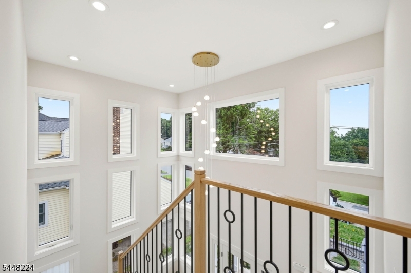 34 Crestview Hill Rd
