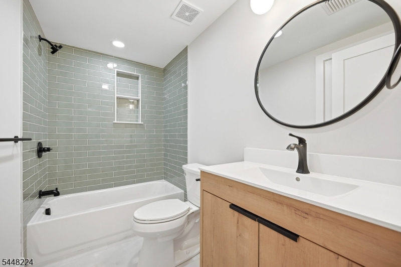 34 Crestview Hill Rd
