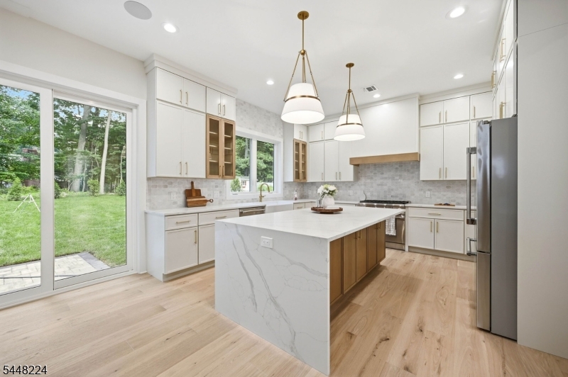 34 Crestview Hill Rd