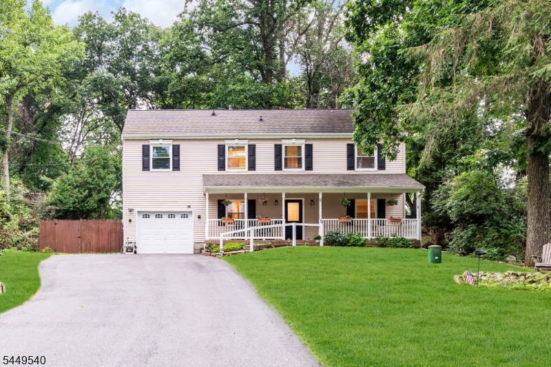 23 Leo Ave