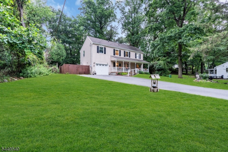 23 Leo Ave