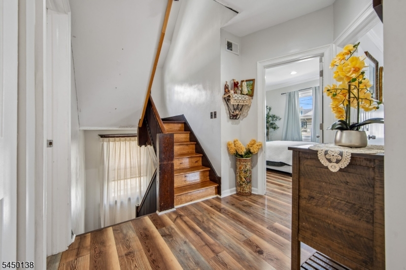 826 Degraw Ave