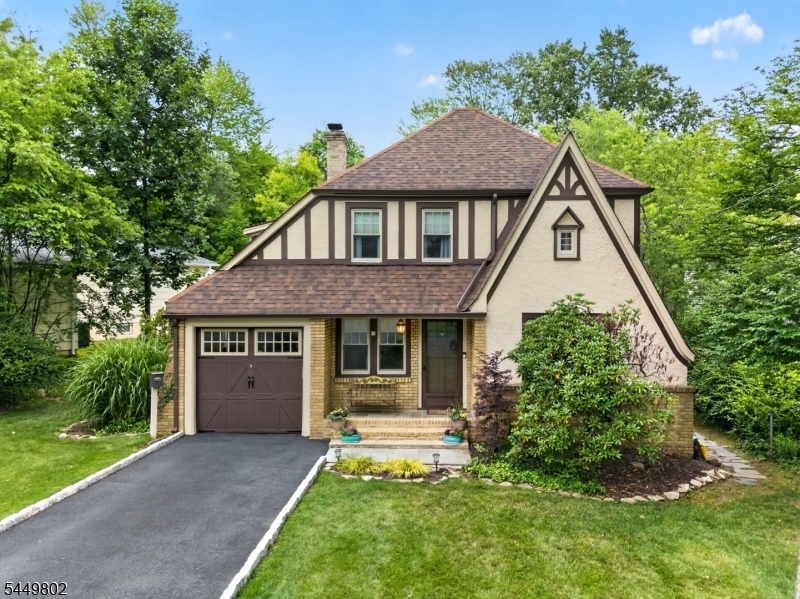 21 Crossbrook Rd