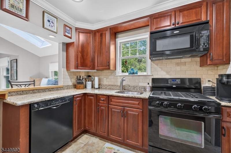 21 Crossbrook Rd