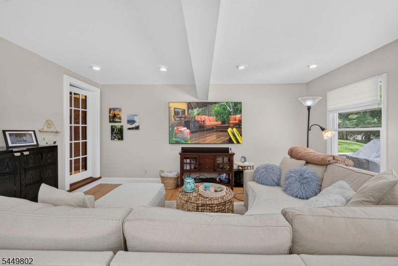21 Crossbrook Rd