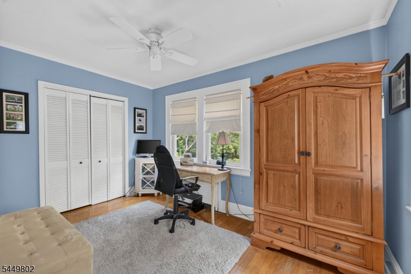 21 Crossbrook Rd