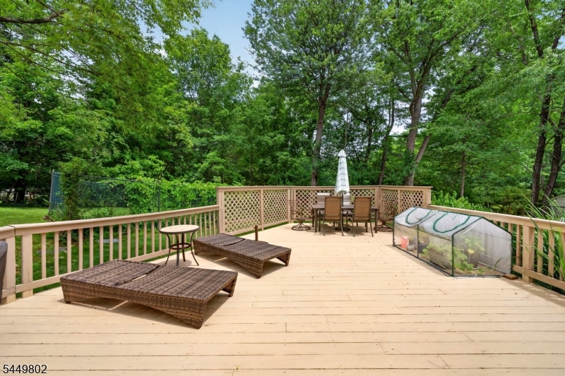 21 Crossbrook Rd